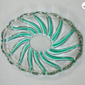 Mikasa Glass Candy Dish Bowl Oval Christmas Candy Green Swirl 9 1/4" x 6 1/2"